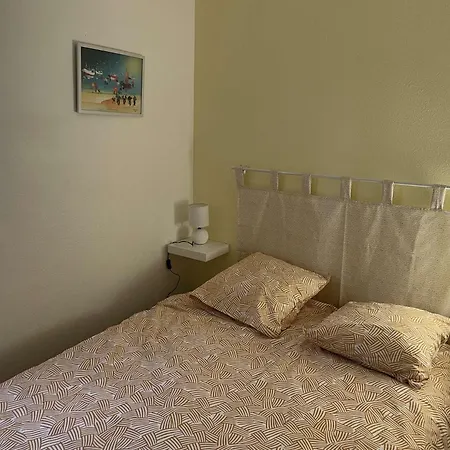 Apartment Sp570-391 2 Pieces St Pierre La